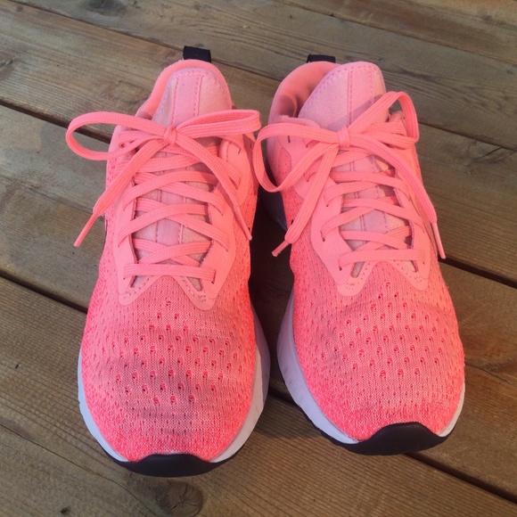 Nike Odessey React size 8 - Picture 4 of 13